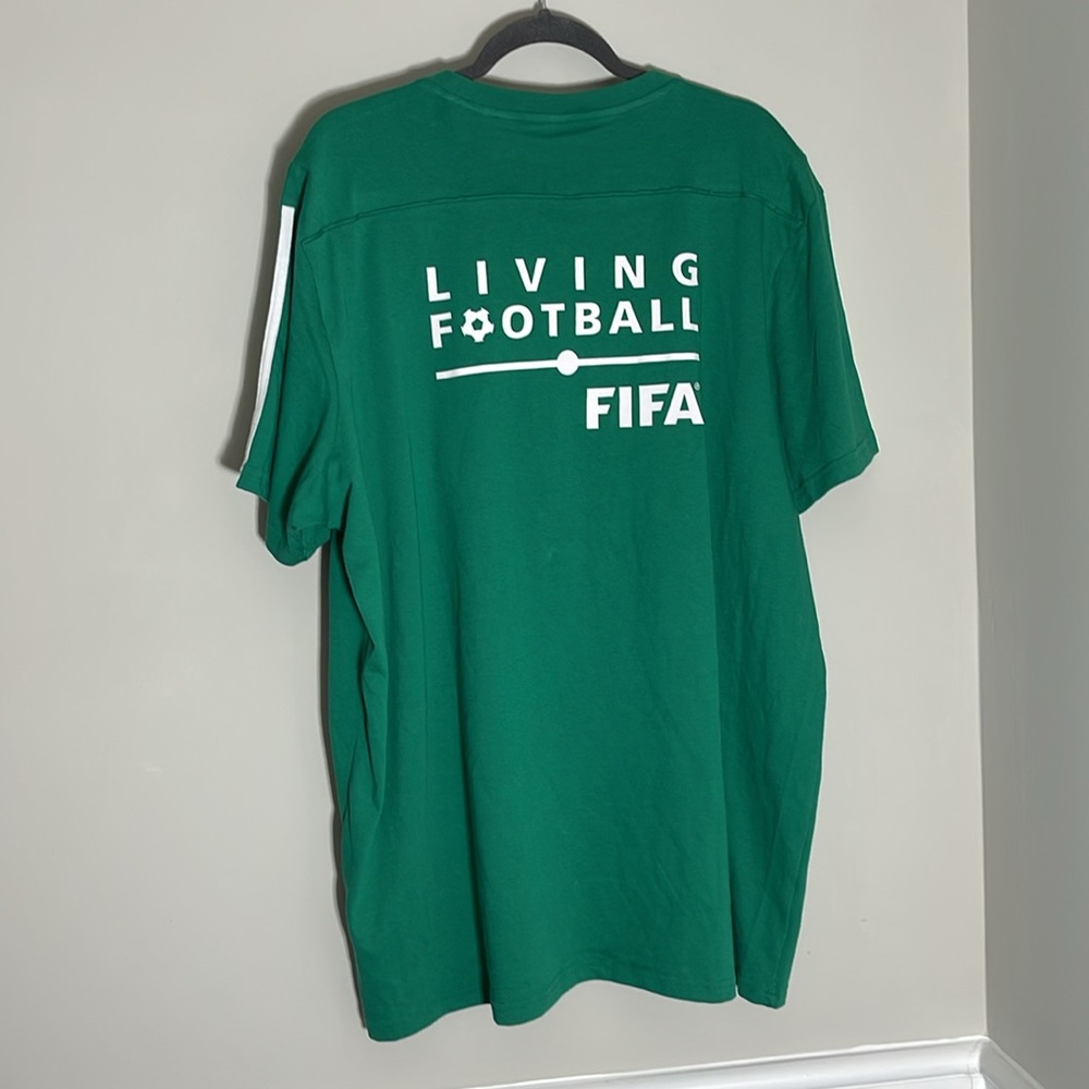 Adidas shirt - Picture 2 of 2